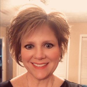 Meet your Posher, Robin